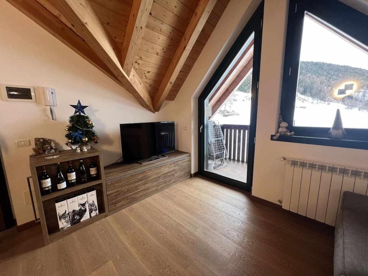 アプリーカCasa Giuliana Con Skibus Gratisアパートメント エクステリア 写真