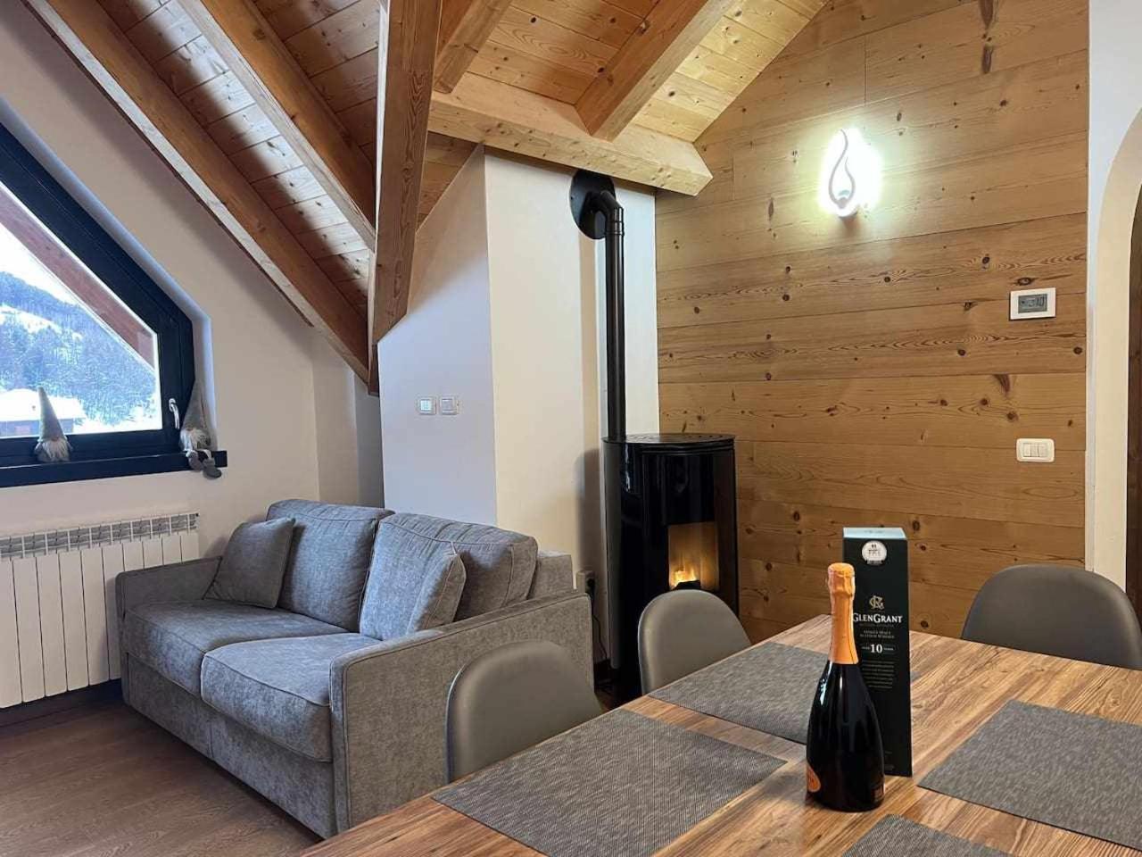 アプリーカCasa Giuliana Con Skibus Gratisアパートメント エクステリア 写真